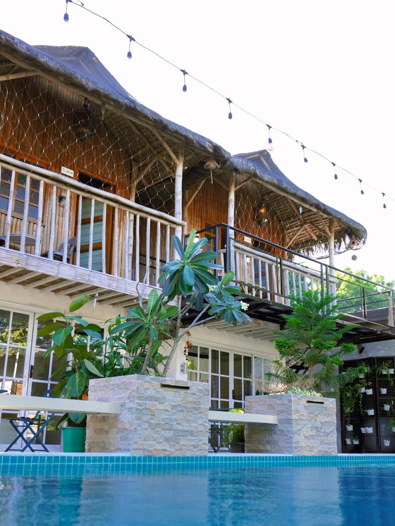 Urban Oasis Resort, Tarlac Ngoại thất bức ảnh