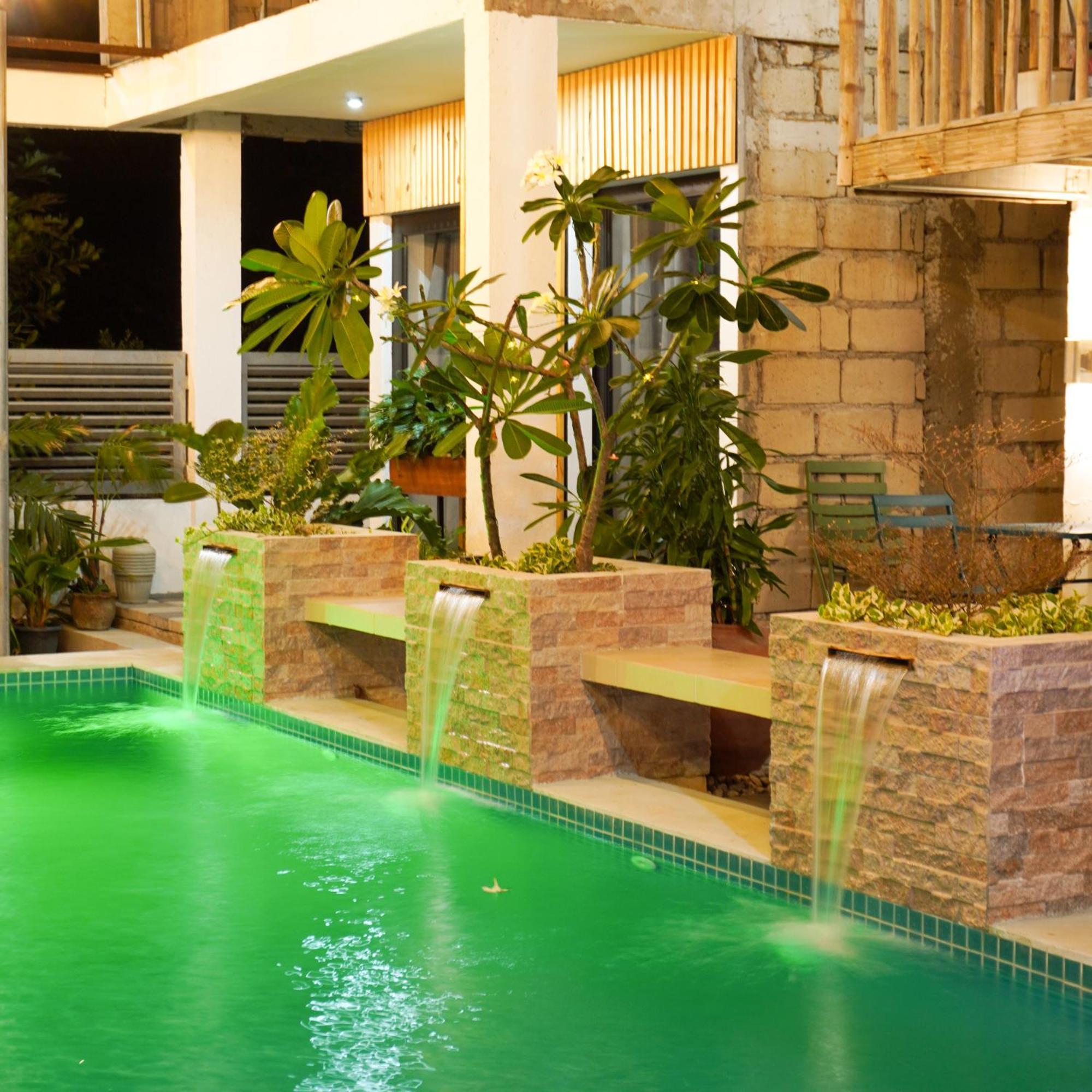Urban Oasis Resort, Tarlac Ngoại thất bức ảnh