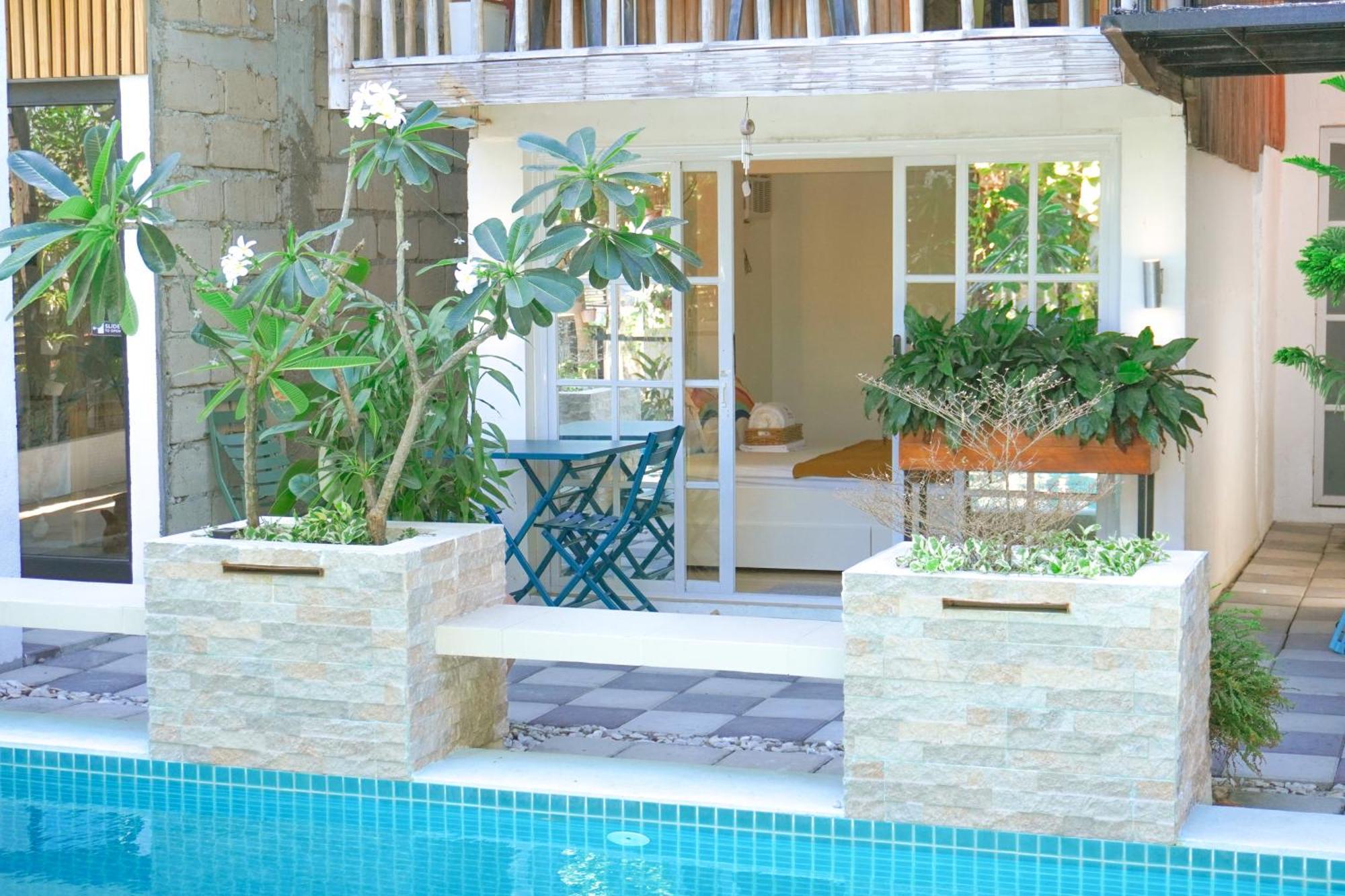 Urban Oasis Resort, Tarlac Ngoại thất bức ảnh