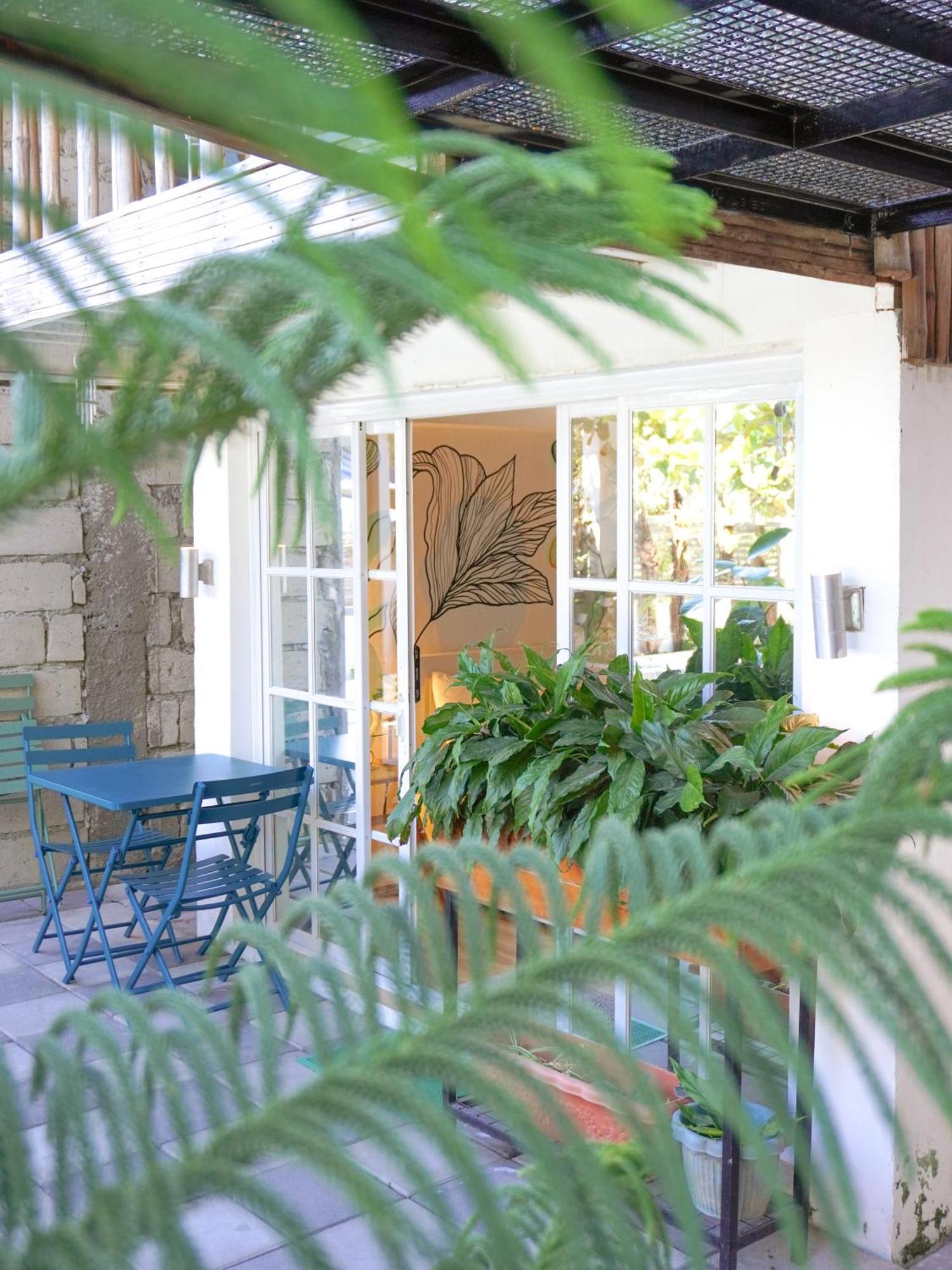 Urban Oasis Resort, Tarlac Ngoại thất bức ảnh