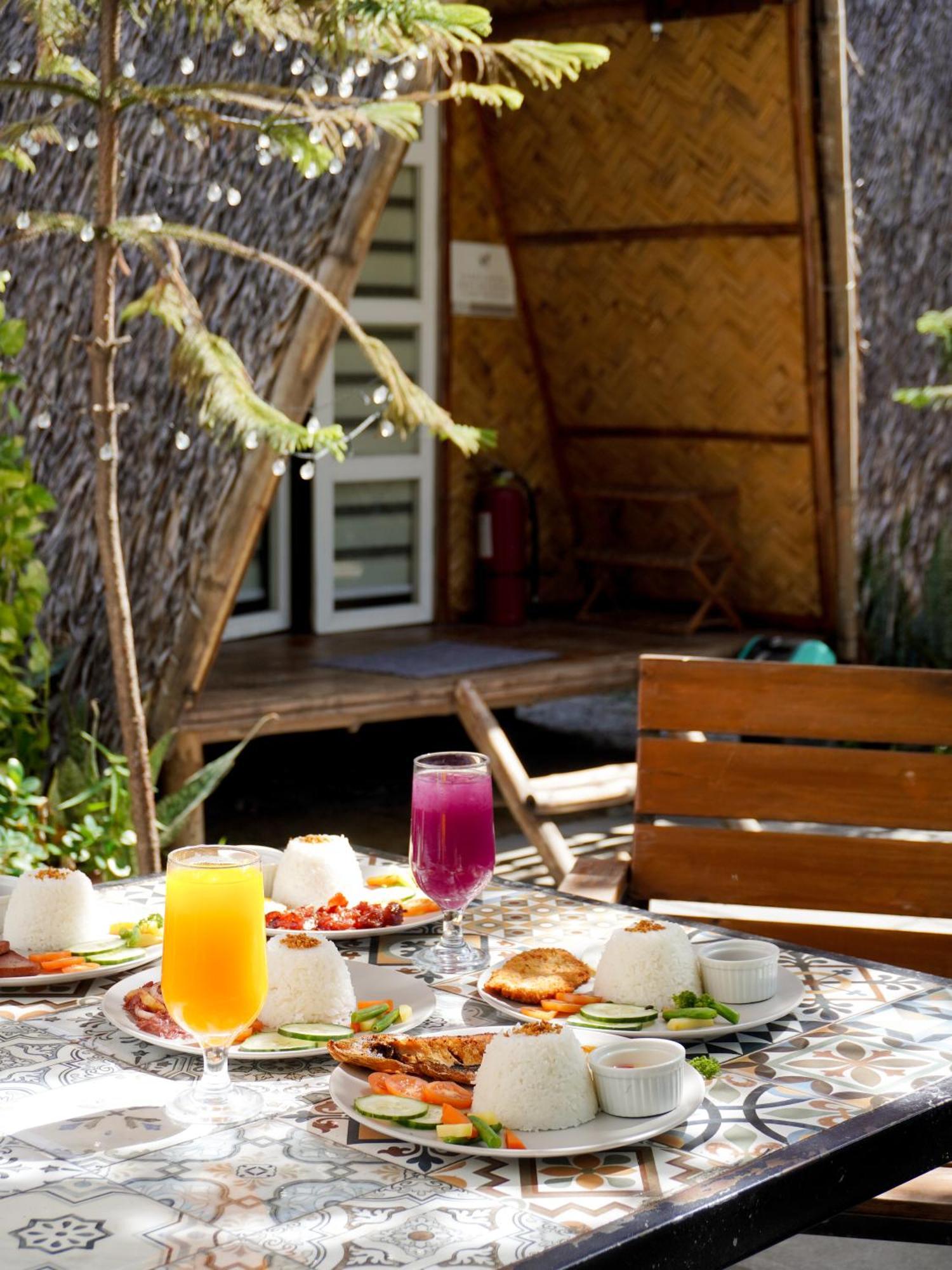 Urban Oasis Resort, Tarlac Ngoại thất bức ảnh