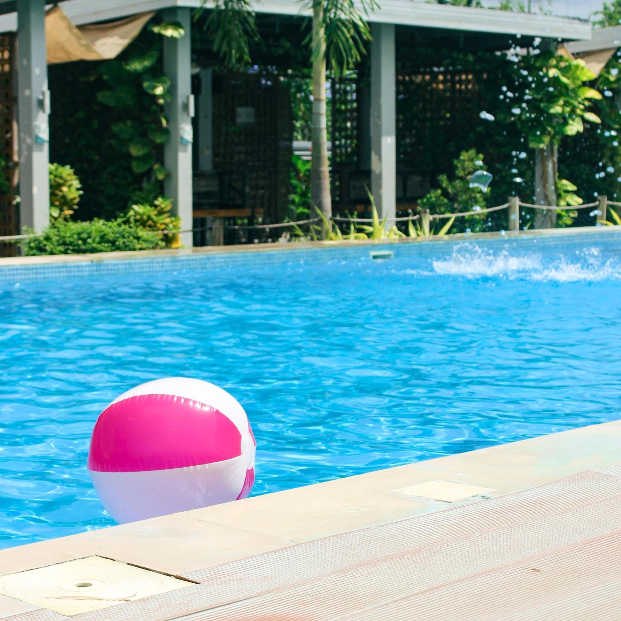 Urban Oasis Resort, Tarlac Ngoại thất bức ảnh